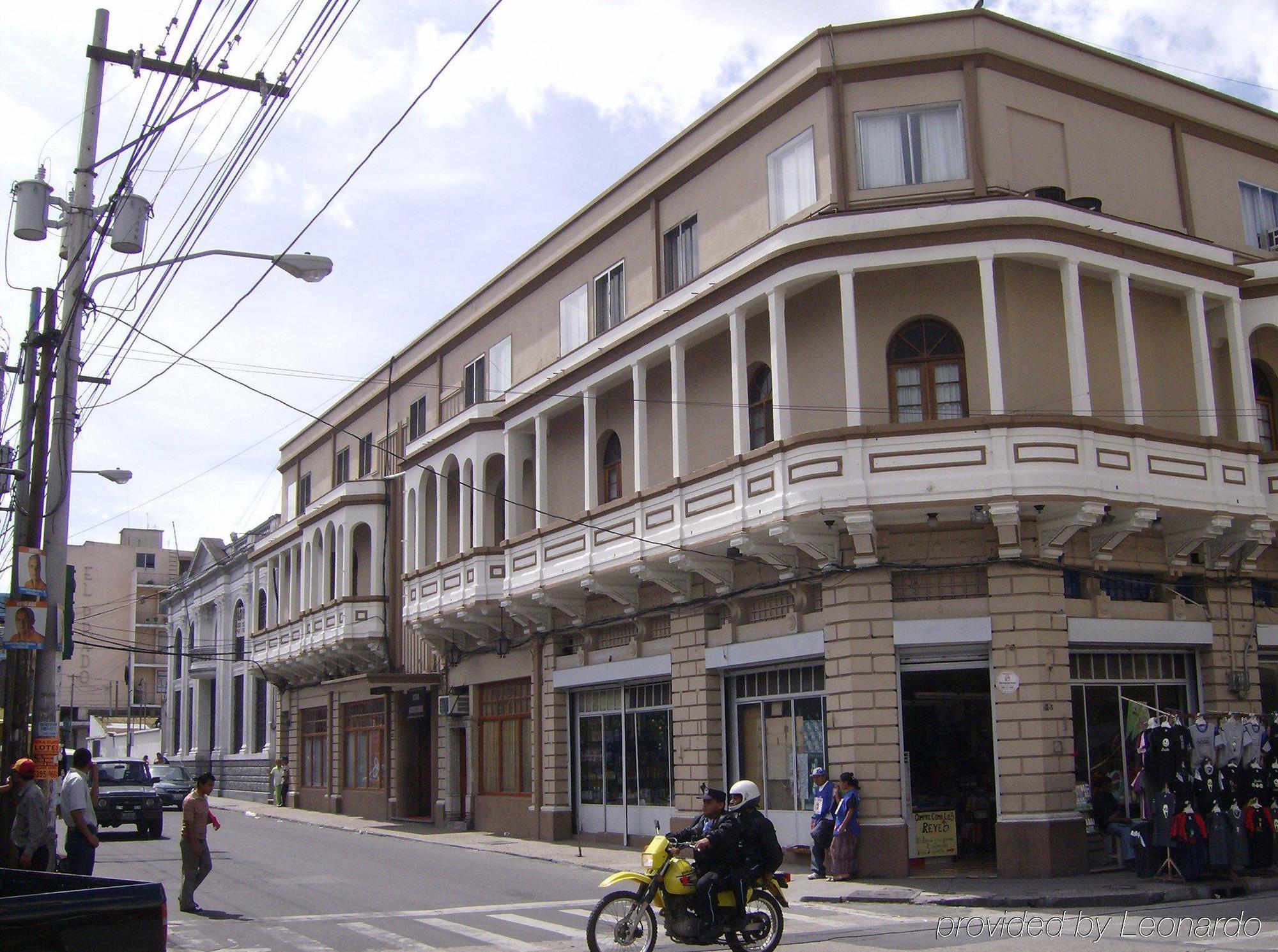 Hotel Panamerican Guatemala-Stadt Exterior foto